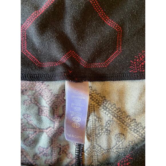 Lularoe TC Black with Nordic Viking Heart Pattern Plus Size TC - Picture 3 of 4